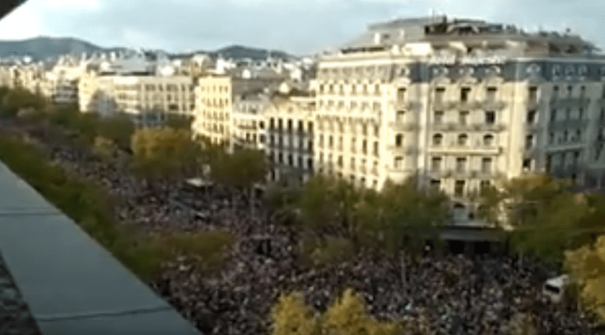 Catalans demonstrate in Barcelona