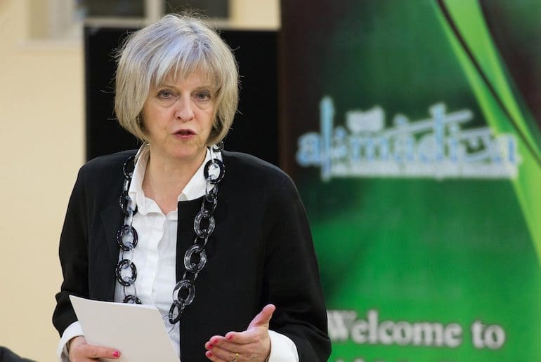 Theresa May introduces new £35,000 earnings threshold for non-EU migrants