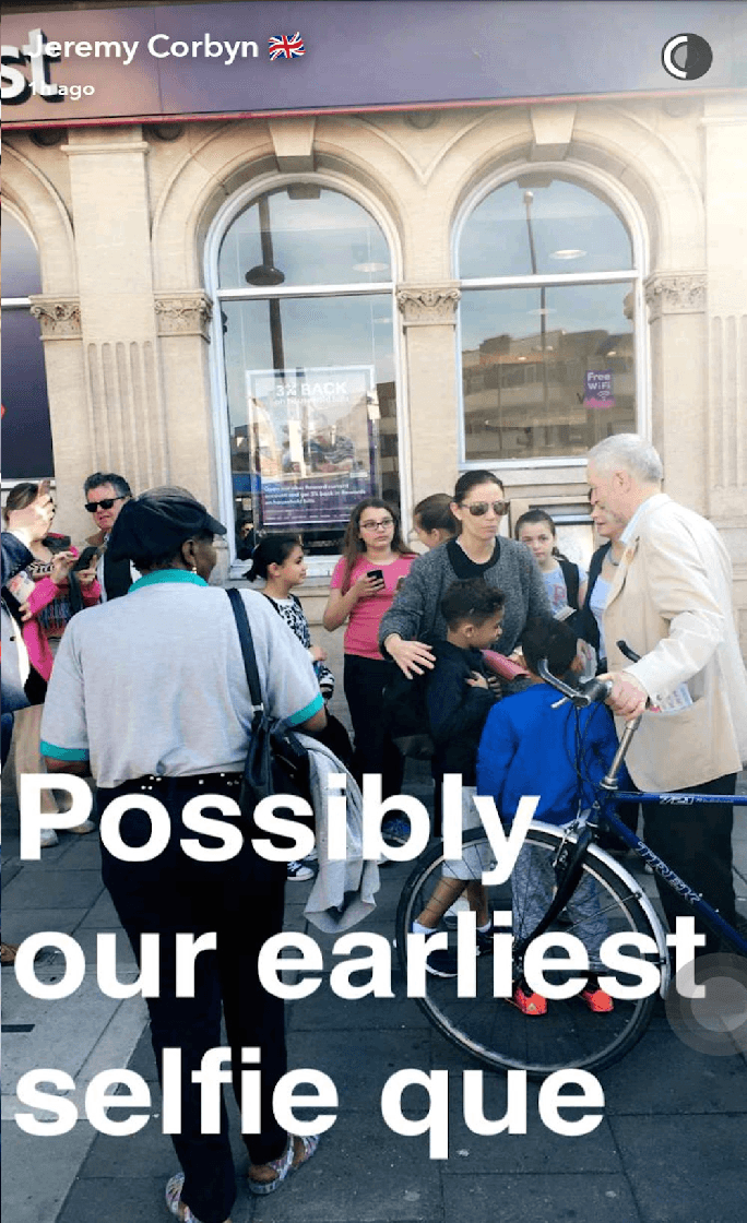 corbyn earliest selfie queue-min