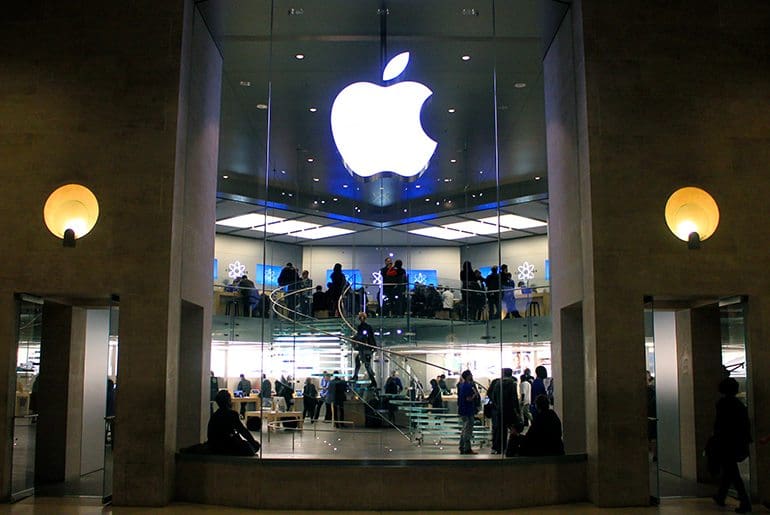 Apple Store Carrousel du Louvre