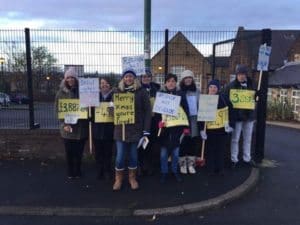 Pickets rally at Benfieldside School