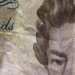 A five pound note up close
