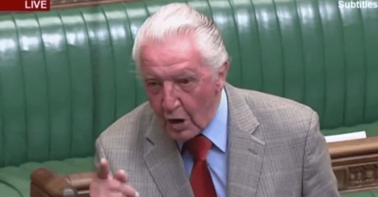 Dennis Skinner in parliament