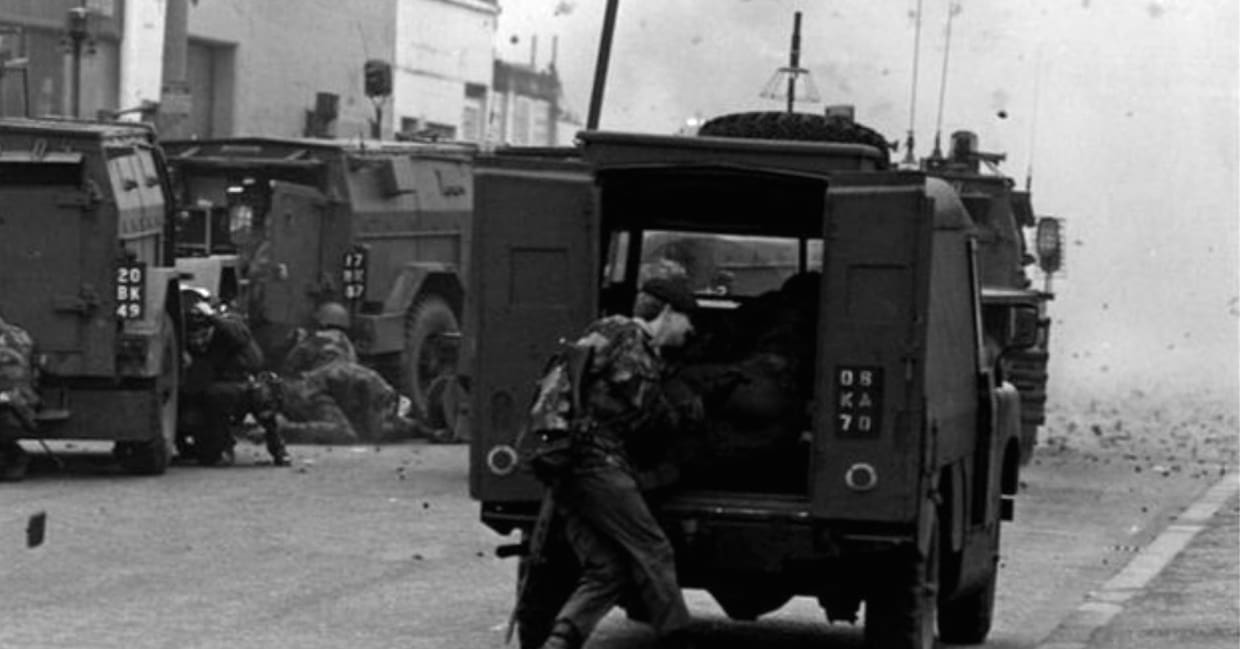Image of armed forces in Northern Ireland from the Troubles
