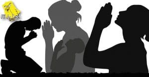Several people praying
