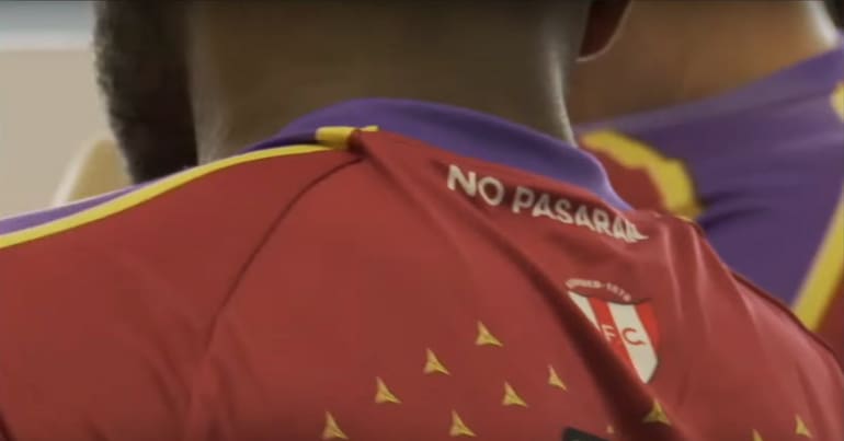 Clapton Community Football Club shirt slogan 'No Pasaran'