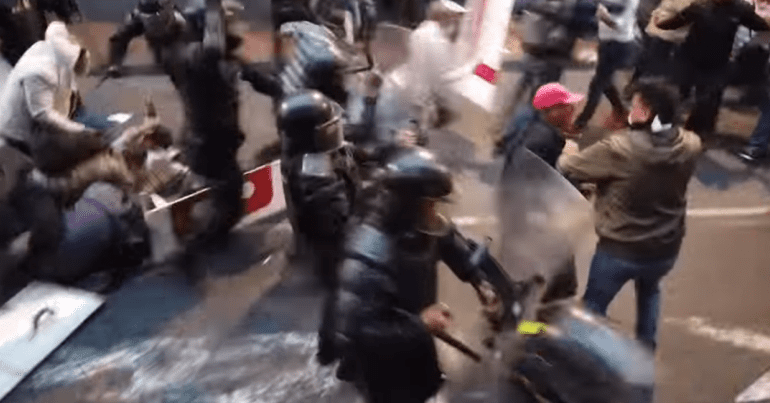 protests in Quito, 16 April