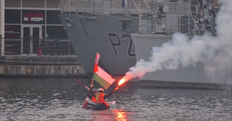 Kayak action at DSEI
