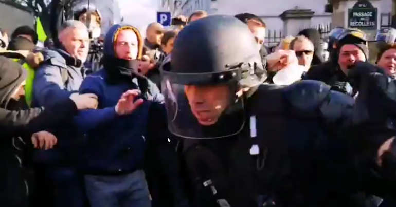 Police attack protesters in Paris on 18 January 2020