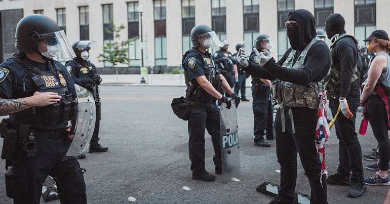 Riot cops, Washington