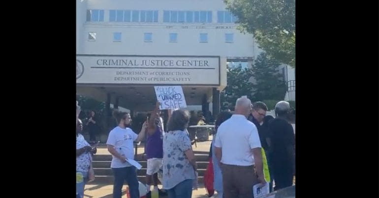 Break Every Chain rally, Alabama