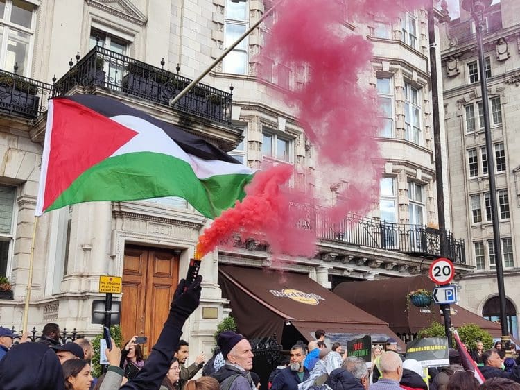 Palestine march police