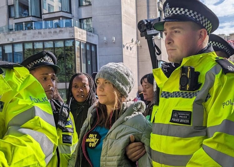 Greta Thunberg police Fossil Free London
