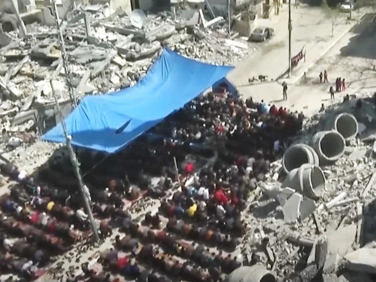 People praying for Ramadan Gaza mosque bombed out Israel
