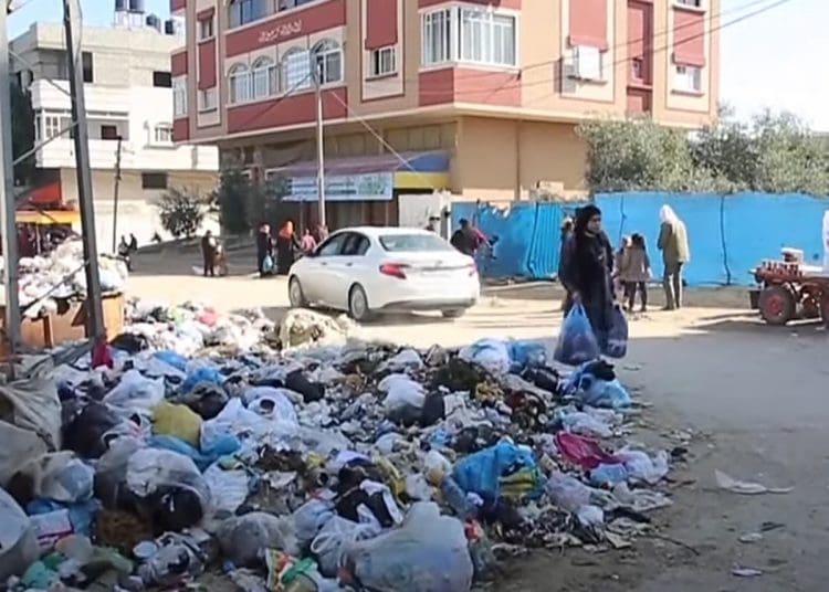 Gaza waste piling up Israel living hell