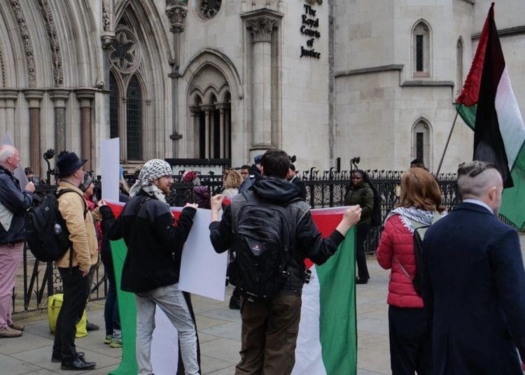 Protest outside the high court over UK arms sales to Israel