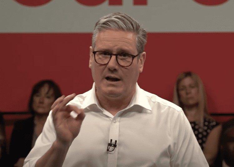 Keir Starmer announcing Labour's six pledges Great British Energy