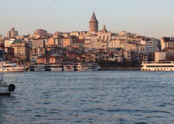Hair Transplants in Turkey: A Guide for UK Patients