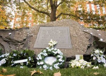 Remembrance Day decolonising remembrance Peace Pledge Union