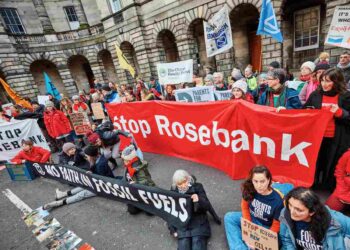 Edinburgh got an early-morning wake-up call: STOP ROSEBANK
