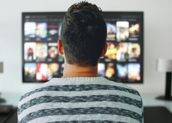 6 Essential Movie Distribution Tips for Indie Filmmakers