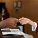 What you need to know about hotel key cards