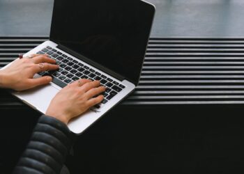 How to become a poker whizz in the digital age
