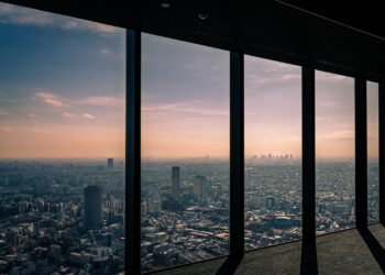 7 Subtle Ways to Create Privacy in Any Space: Home, Office, or Public