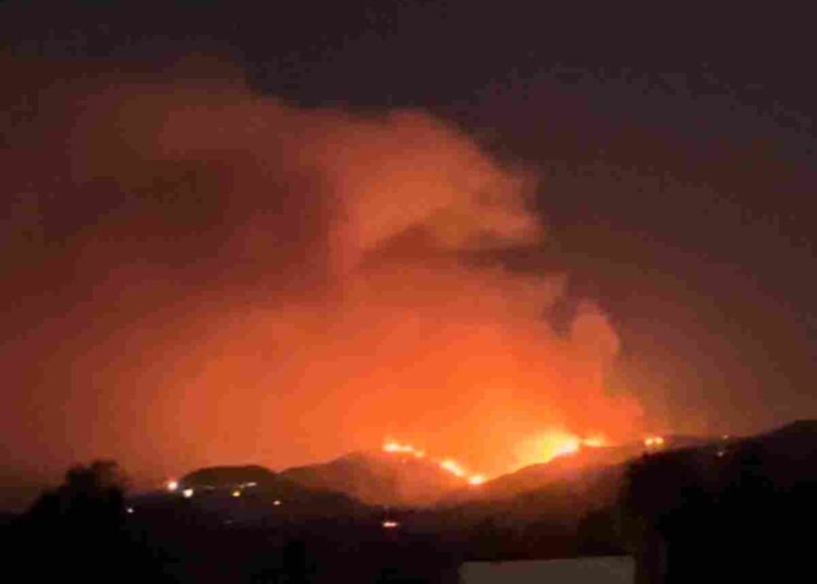 Santa Ana winds palisades fire