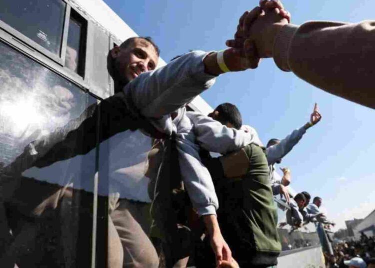 Palestinian hostages being released from Israel prison