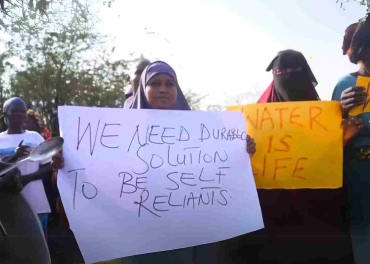 Kenya: protests rock Kakuma refugee camp amid US humanitarian aid cuts thanks to Donald Trump
