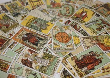 Tarot Symbolism Explained: Common Symbols and Their Spiritual Meanings