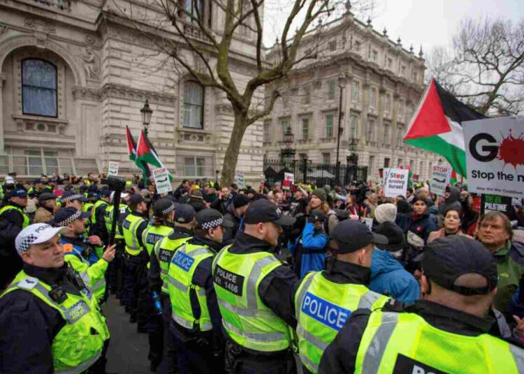 The Met Police is refusing to meet with the organisers of the Palestine marches
