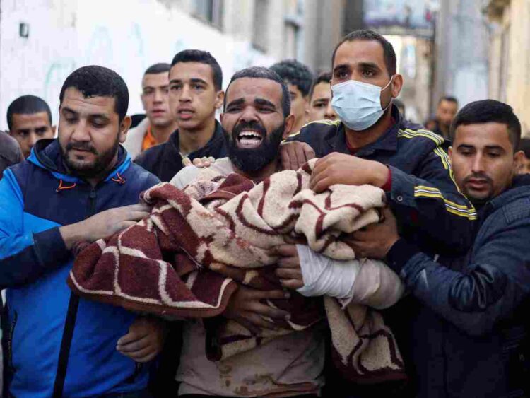 استشهاد ستين فلسطينيًا وإصابة 162 آخرين منذ فجر السبت في سلسلة غارات وقصف مدفعي مكثف نفذتها القوات الإسرائيلية