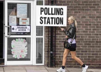 Analysis from pressure group Unlock Democracy shows that for 2024 local elections nearly 160,000 applications were made by people under the age of 25. However, in 2025 that figure is only just above 50,000.