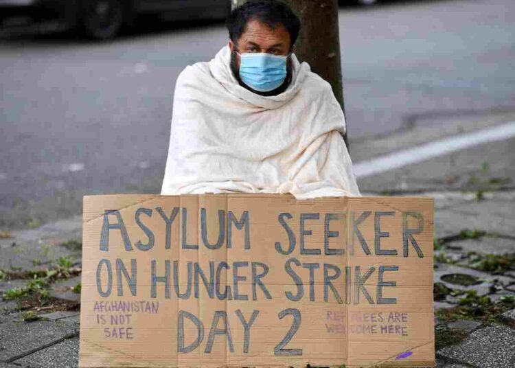 Labour's hostile environment policies are destroying asylum seekers mental health