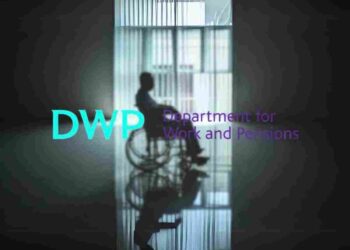 DWP cuts Universal Credit young people