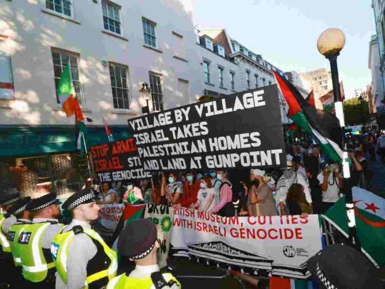 The British Museum just held an event with the Israeli embassy - and the Met police responded by repressing Palestine protesters