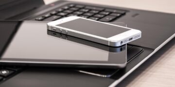 Cross-Platform Consistency: Ensuring Seamless User Experiences for Improved Accessibility