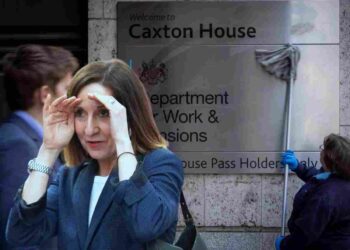 DWP benefit fraud £1 billion