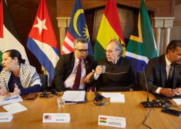 the Hague Group meet in Colombia