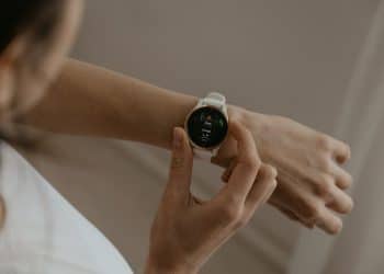 A simple guide to cleaning your smartwatch strap