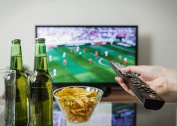 https://www.pexels.com/photo/flat-screen-television-1201996/