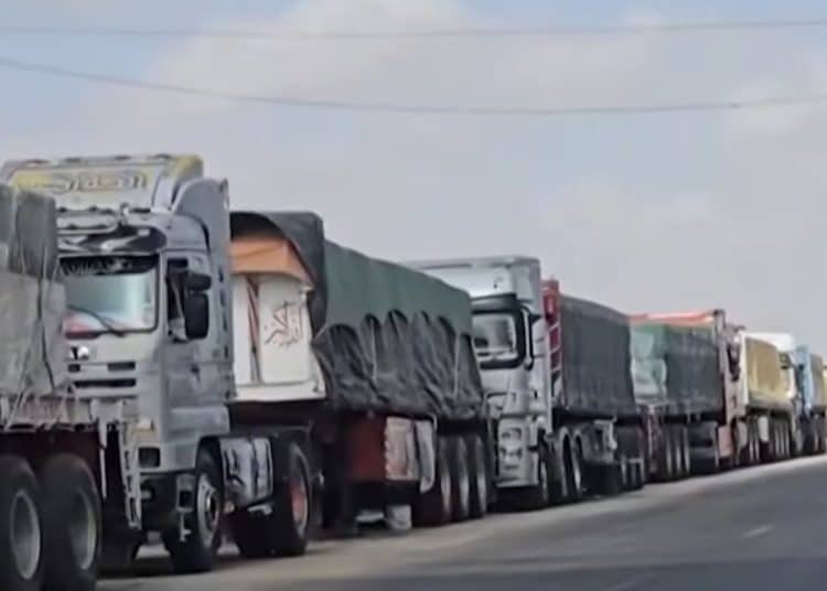 Trucks carrying aid for Gaza that Israel has blockaded at crossings it has closed.