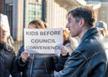 Dalmarnock anti-asylum seekers protest