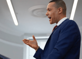 Clive Lewis