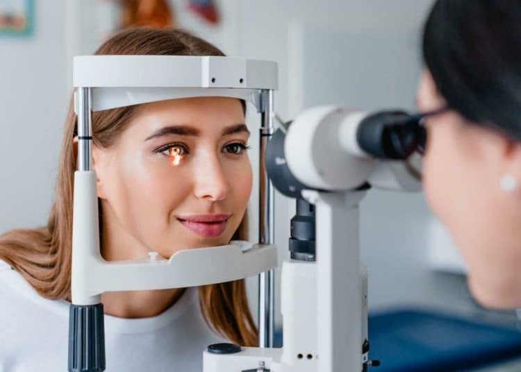 Eye treatment eye test