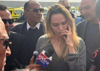 Angelina Jolie visits Rafah