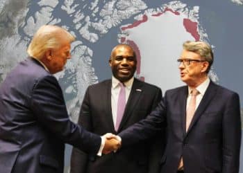 Trump, Lammy, and Mandelson in front of a map of Greenland