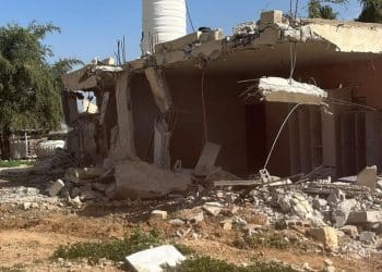 Violent Israeli settlers attack Palestinian community in Jericho and expel all 15 families